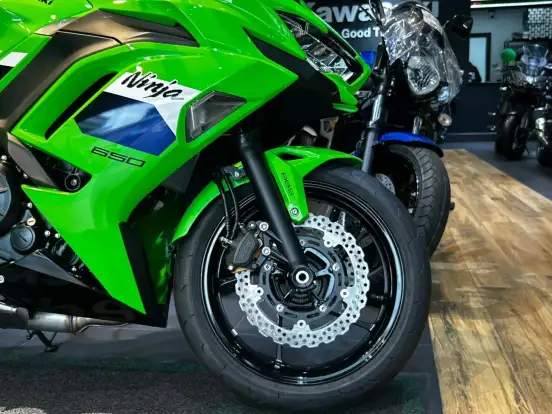 KAWASAKI-NINJA 650 ABS-2026