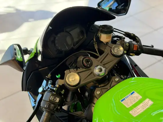 KAWASAKI-NINJA ZX-6R-2021