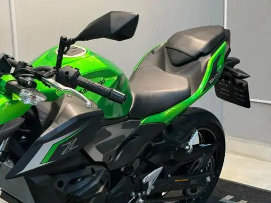 KAWASAKI-Z500 KAWASAKI-Z500-2025