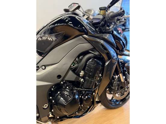 KAWASAKI-Z1100 KAWASAKI-Z1100-2026