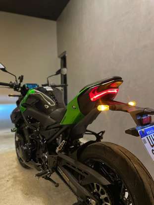 KAWASAKI-Z900-2026