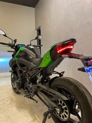 KAWASAKI-Z900-2026