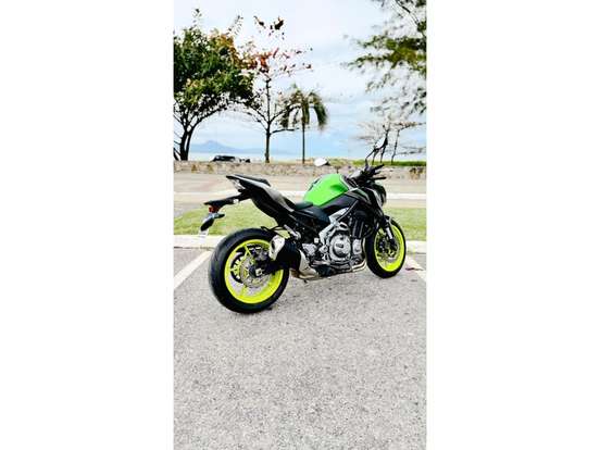 KAWASAKI-Z900-2020