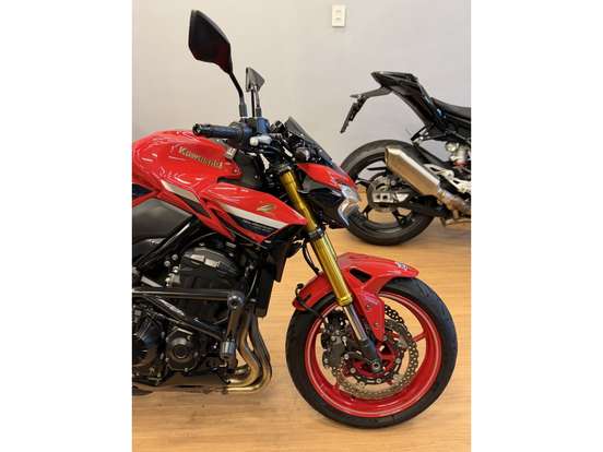 KAWASAKI-Z900-2022