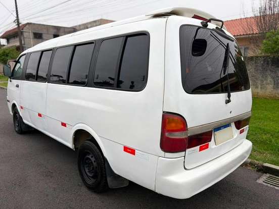KIA-BESTA-3.0 GS GRAND 8V DIESEL 3P MANUAL KIA-BESTA-2000