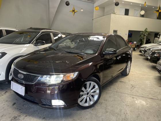 KIA CERATO 1.6 E.221 SEDAN 16V GASOLINA 4P AUTOMÁTICO