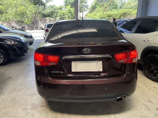 KIA-CERATO-2011