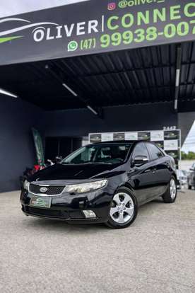 KIA-CERATO-1.6 E.222 SEDAN 16V GASOLINA 4P AUTOMÁTICO KIA-CERATO-2009