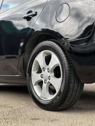 KIA-CERATO-1.6 E.222 SEDAN 16V GASOLINA 4P AUTOMÁTICO KIA-CERATO-2009
