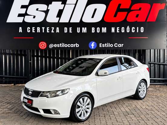 KIA-CERATO-1.6 EX SEDAN 16V GASOLINA 4P AUTOMÁTICO KIA-CERATO-2009