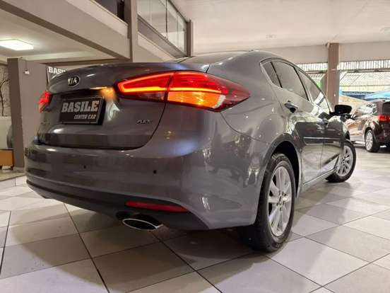 KIA-CERATO-1.6 SX 16V FLEX 4P AUTOMÁTICO KIA-CERATO-2018