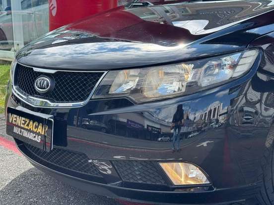 KIA-CERATO-2010