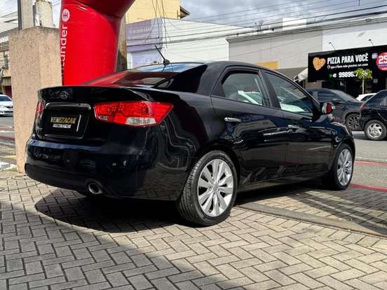 KIA-CERATO-2010