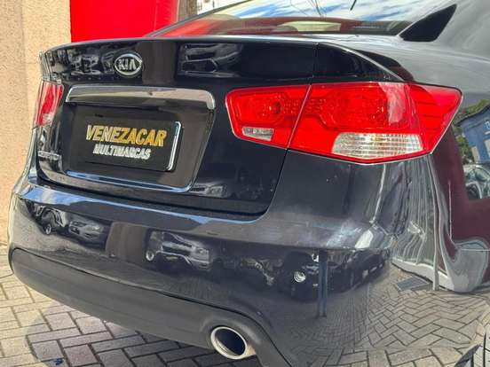 KIA-CERATO-1.6 SX 16V FLEX 4P AUTOMÁTICO KIA-CERATO-2010