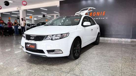 KIA-CERATO-2012