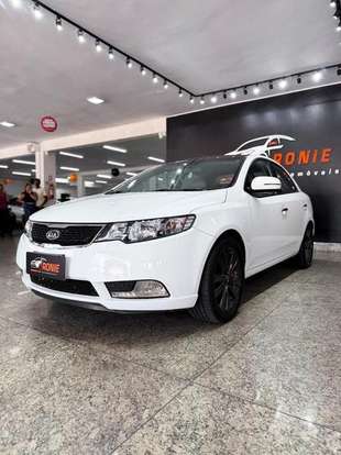 KIA-CERATO-2012