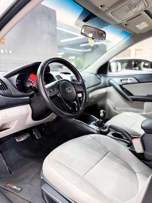 KIA-CERATO-2012