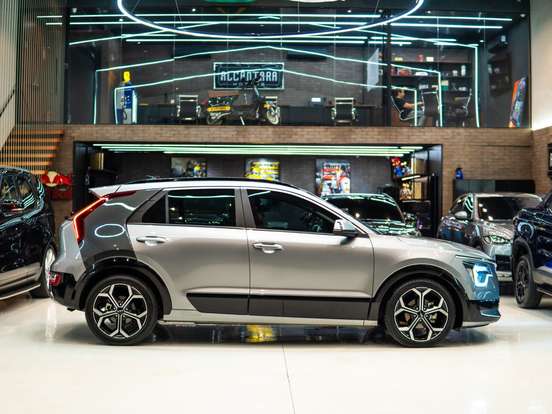 KIA-NIRO-1.6 GDI HEV SX PRESTIGE DCT KIA-NIRO-2023