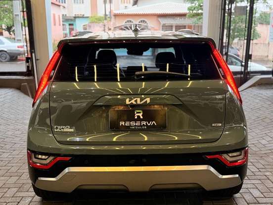 KIA-NIRO-2023
