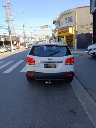 KIA-SORENTO-2011
