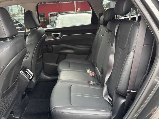 KIA-SORENTO-2025