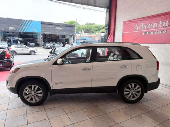 KIA-SORENTO-2012