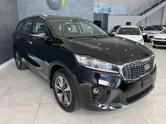KIA-SORENTO-2.4 16V GASOLINA EX 7L AUTOMÁTICO KIA-SORENTO-2018
