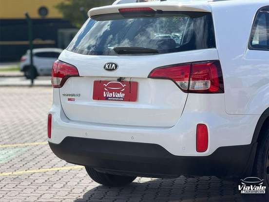 KIA-SORENTO-2014