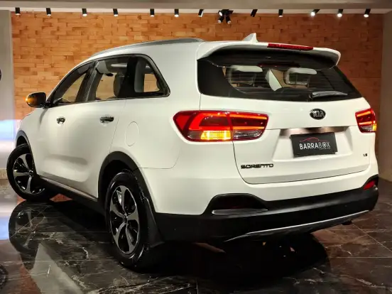 KIA-SORENTO-2015