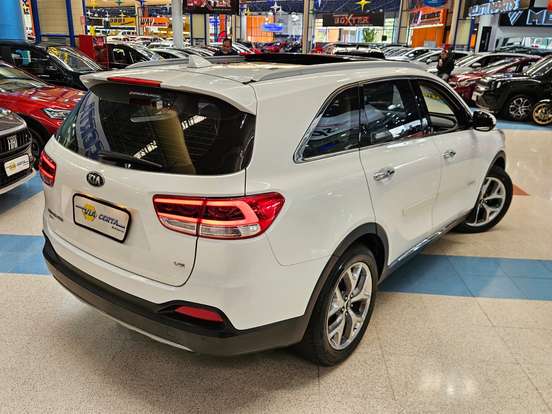 KIA-SORENTO-3.3 V6 GASOLINA EX 7L AUTOMATICO KIA-SORENTO-2017