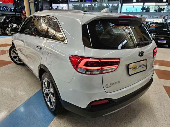 KIA-SORENTO-3.3 V6 GASOLINA EX 7L AUTOMATICO KIA-SORENTO-2017