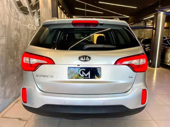 KIA-SORENTO-3.5 V6 GASOLINA EX 7L 4WD AUTOMÁTICO KIA-SORENTO-2014