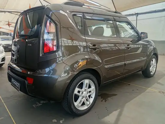 KIA-SOUL-1.6 EX 16V FLEX 4P AUTOMÁTICO KIA-SOUL-2011