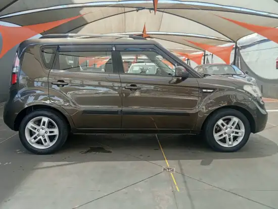KIA-SOUL-2011