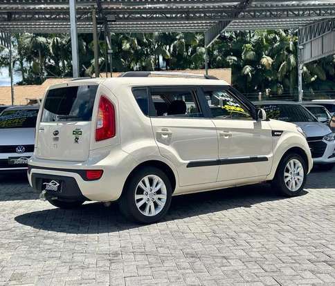 KIA-SOUL-2012