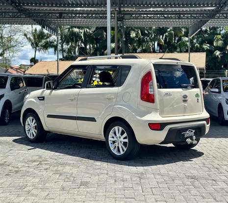 KIA-SOUL-2012