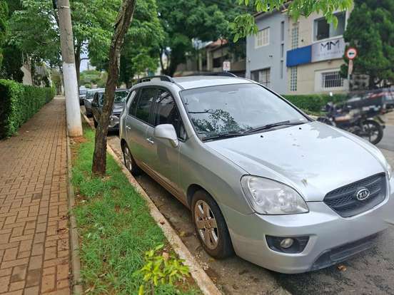 KIA-CARENS-2.0 EX 16V GASOLINA 4P AUTOMÁTICO KIA-CARENS-2008