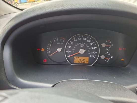 KIA-CARENS-2.0 EX 16V GASOLINA 4P AUTOMÁTICO KIA-CARENS-2008