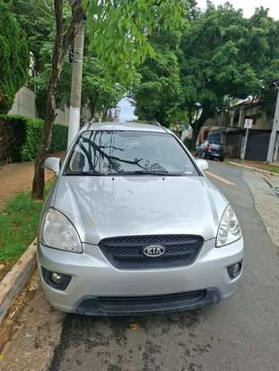 KIA-CARENS-2008