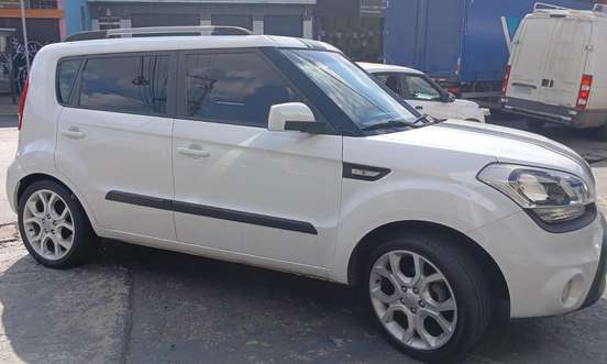 KIA-SOUL-2013