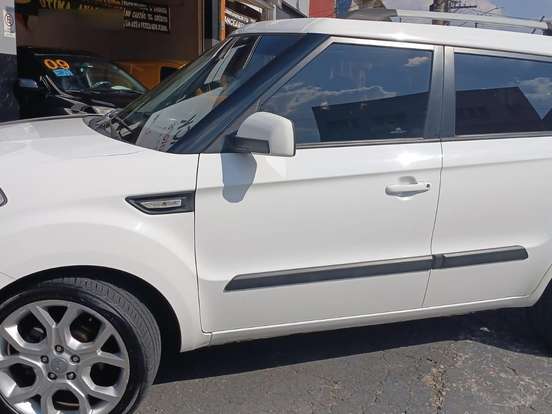 KIA-SOUL-1.6 EX 16V FLEX 4P AUTOMÁTICO KIA-SOUL-2013