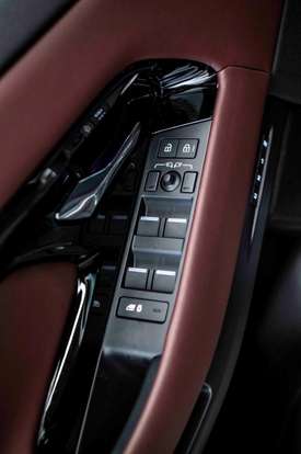LAND ROVER-RANGE ROVER EVOQUE-2023