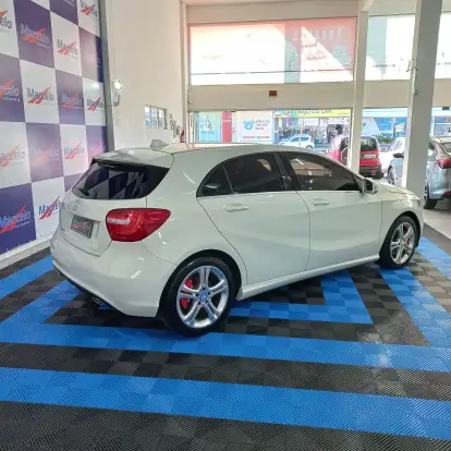 MERCEDES-BENZ-A 200-1.6 TURBO 16V FLEX 4P AUTOMÁTICO MERCEDES-BENZ-A 200-2014
