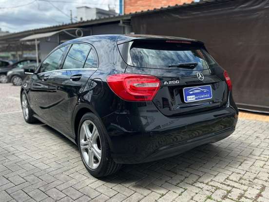 MERCEDES-BENZ-A 200-1.6 TURBO 16V FLEX 4P AUTOMÁTICO MERCEDES-BENZ-A 200-2015