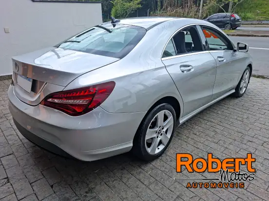 MERCEDES-BENZ-CLA 180-1.6 CGI GASOLINA 7G-DCT MERCEDES-BENZ-CLA 180-2017