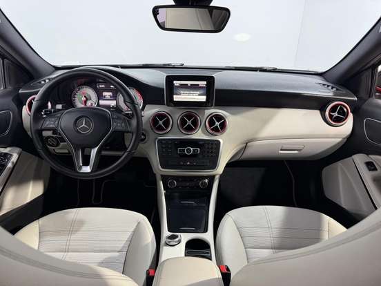 MERCEDES-BENZ-CLASSE A-2015