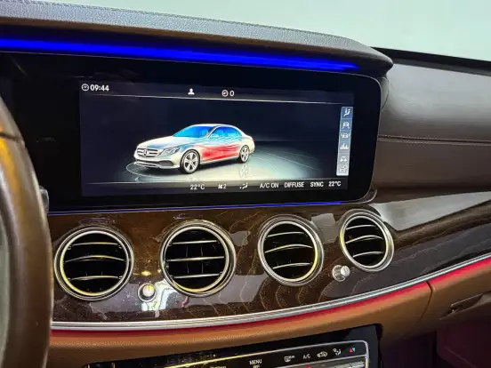 MERCEDES-BENZ-E 300-2.0 CGI GASOLINA EXCLUSIVE 9G-TRONIC MERCEDES-BENZ-E 300-2020