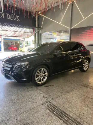 MERCEDES-BENZ-GLA 200-2014