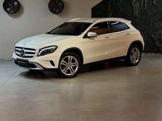 MERCEDES-BENZ-GLA 200-1.6 CGI ADVANCE 16V TURBO FLEX 4P AUTOMÁTICO MERCEDES-BENZ-GLA 200-2017