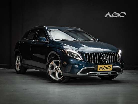 MERCEDES-BENZ-GLA 200-2020
